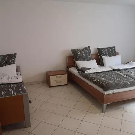 Апартаменты Ferienwohnung Moessingen *